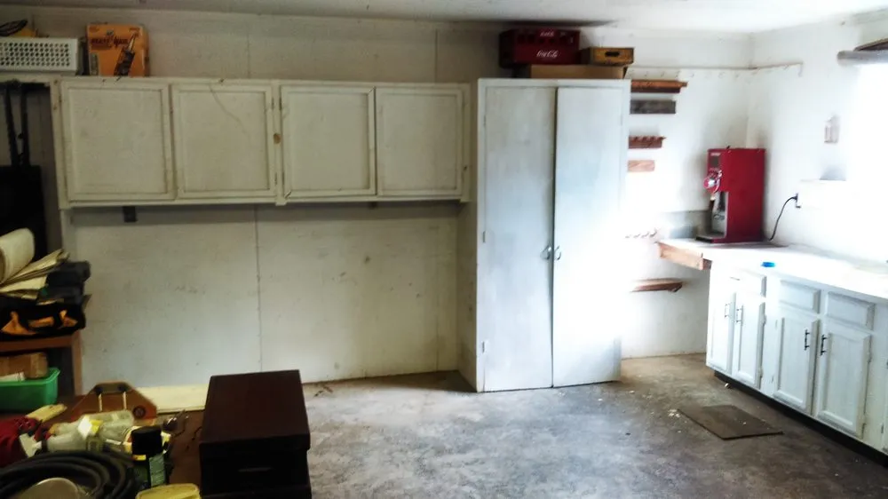 Slide of Bearded Guy Contracting