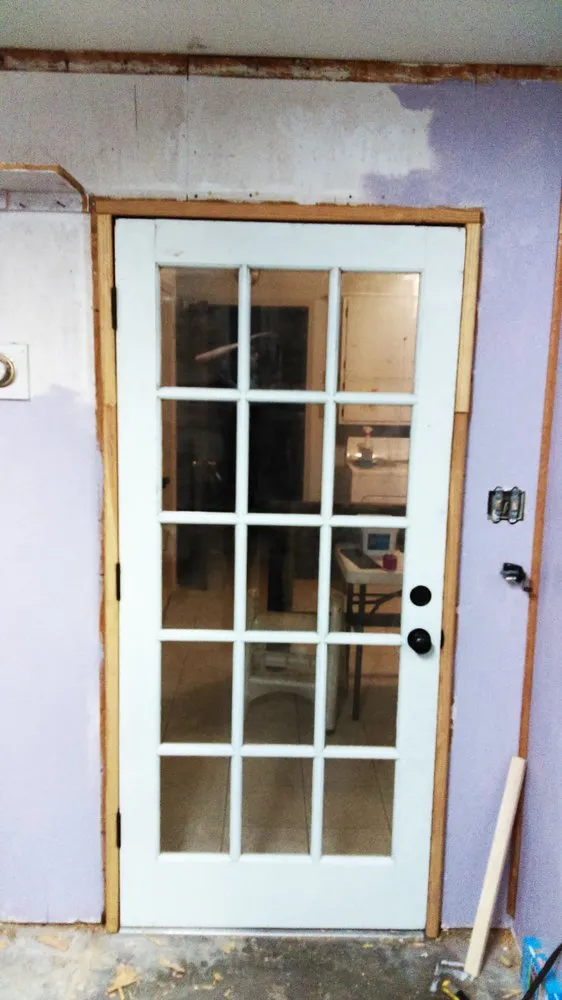 Slide of Bearded Guy Contracting