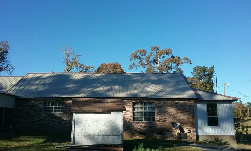 Licensed flat roof repair same-day service in St Landry, LA by Bears Cajun Roofing
