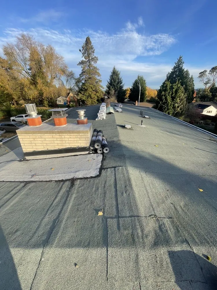 Slide of Bee Roofing and Exteriors