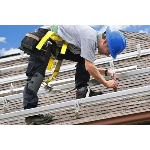 Slide of Beechy's Roofing