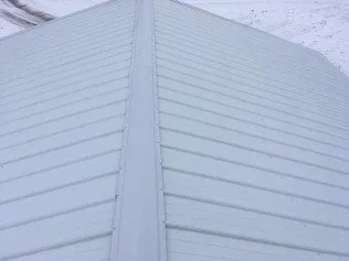 Slide of Beechy's Roofing