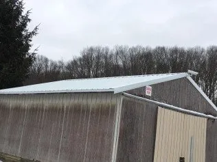 Slide of Beechy's Roofing