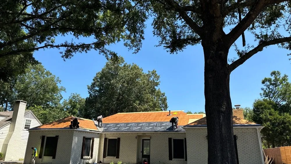 Slide of Bee's Roofing and Restoration