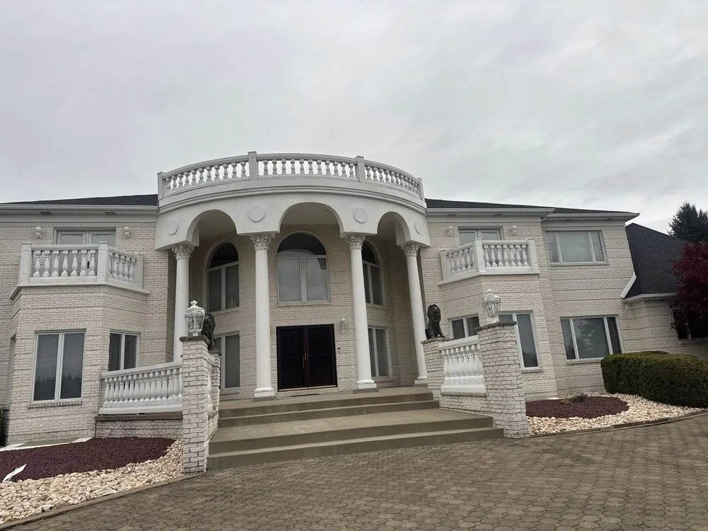 Slide of Bella Construction & Development