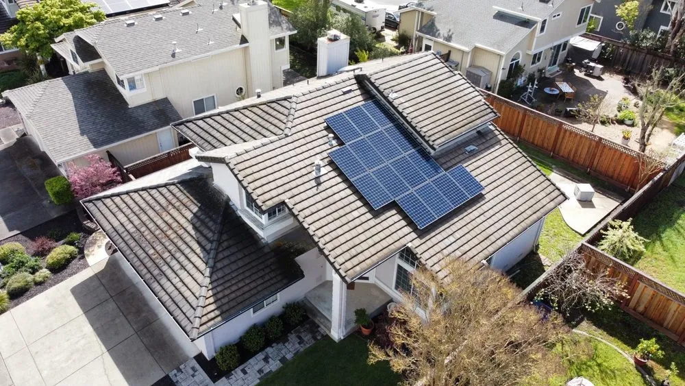 Slide of Bella Hem Solar and Roofing