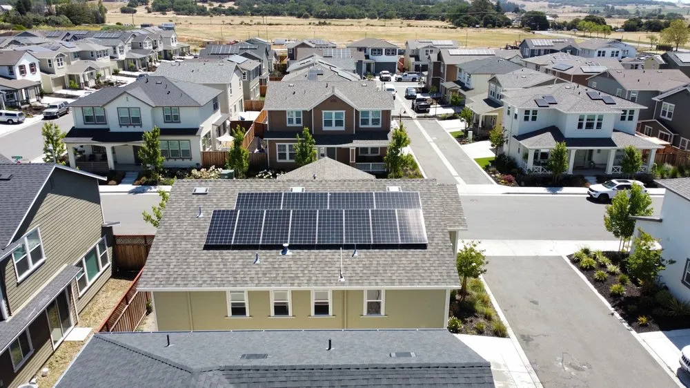 Slide of Bella Hem Solar and Roofing