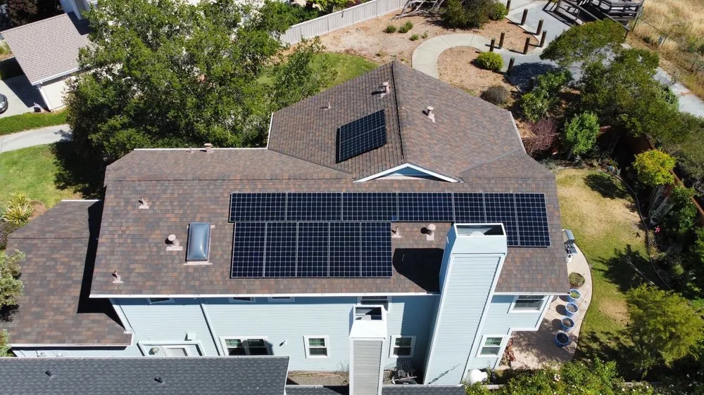 Slide of Bella Hem Solar and Roofing