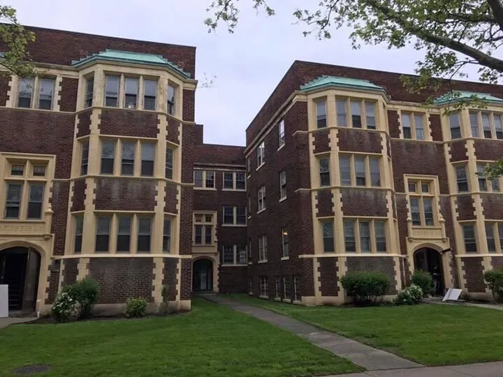 Slide of Bella Roofing