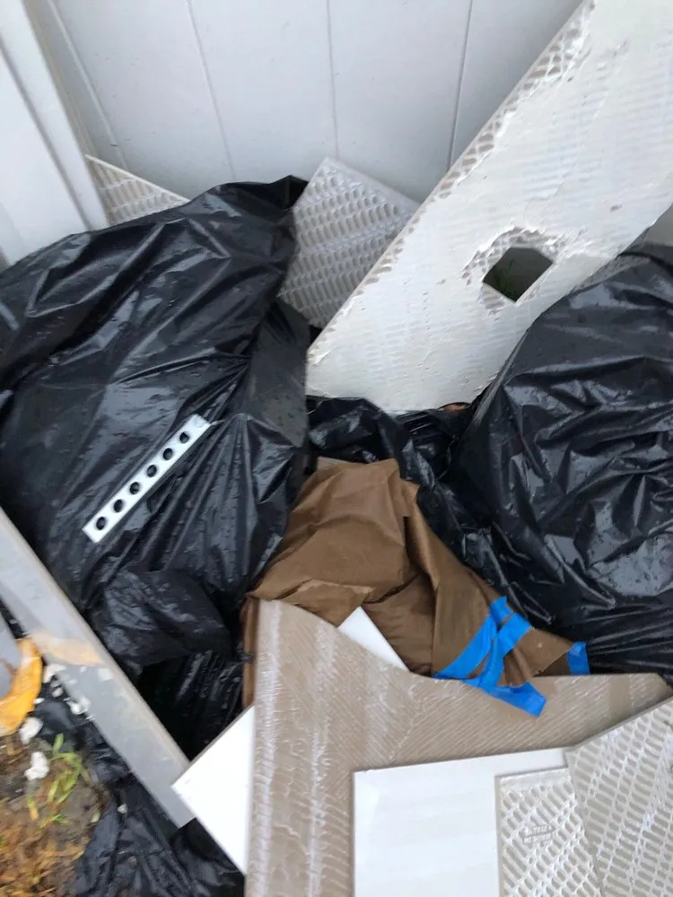 Slide of Bella's Dad Does It All