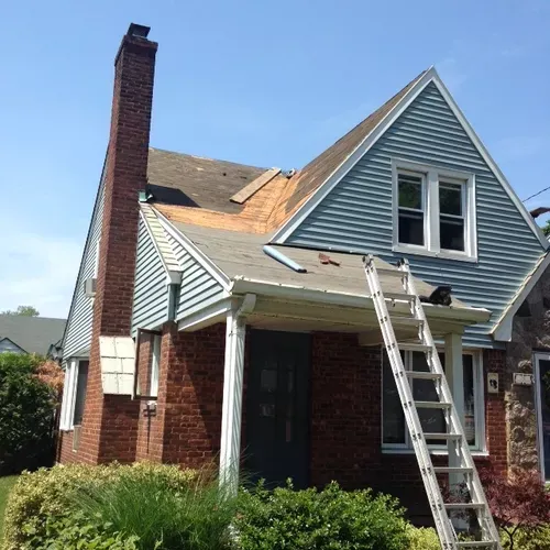 Slide of Bellerose Roofing & Siding