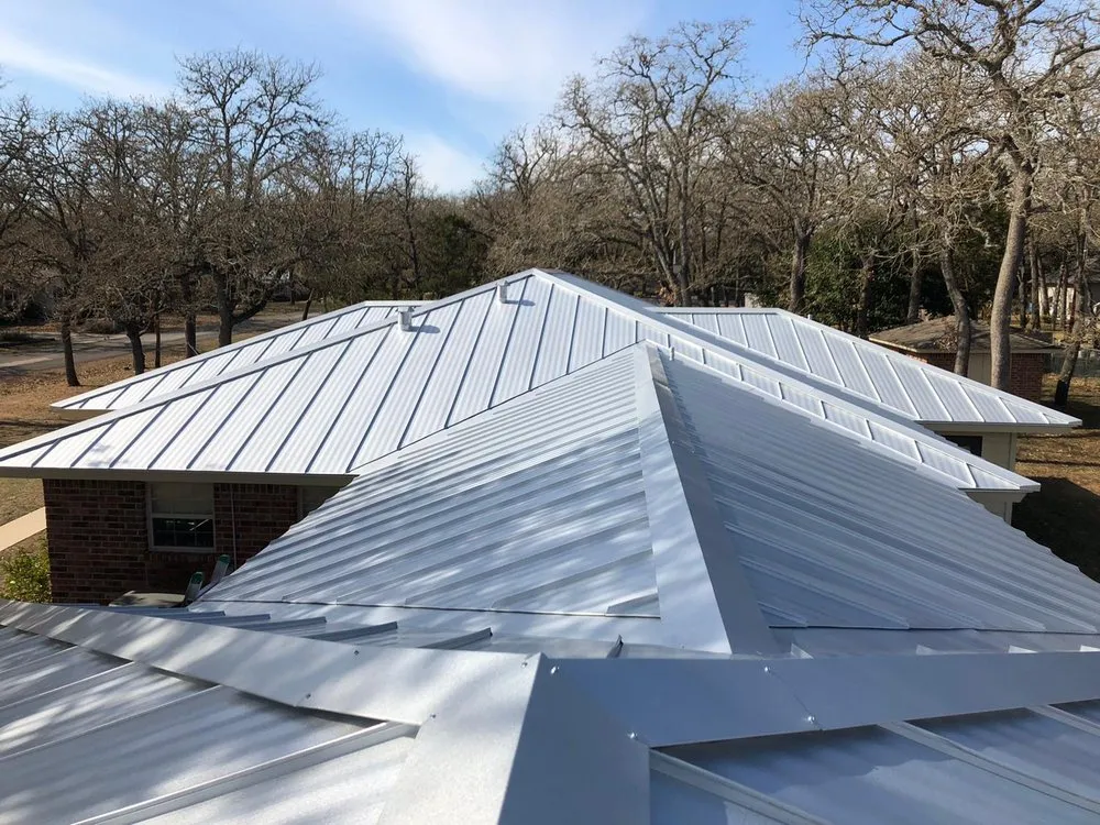 Slide of Bellum Roofing & Construction