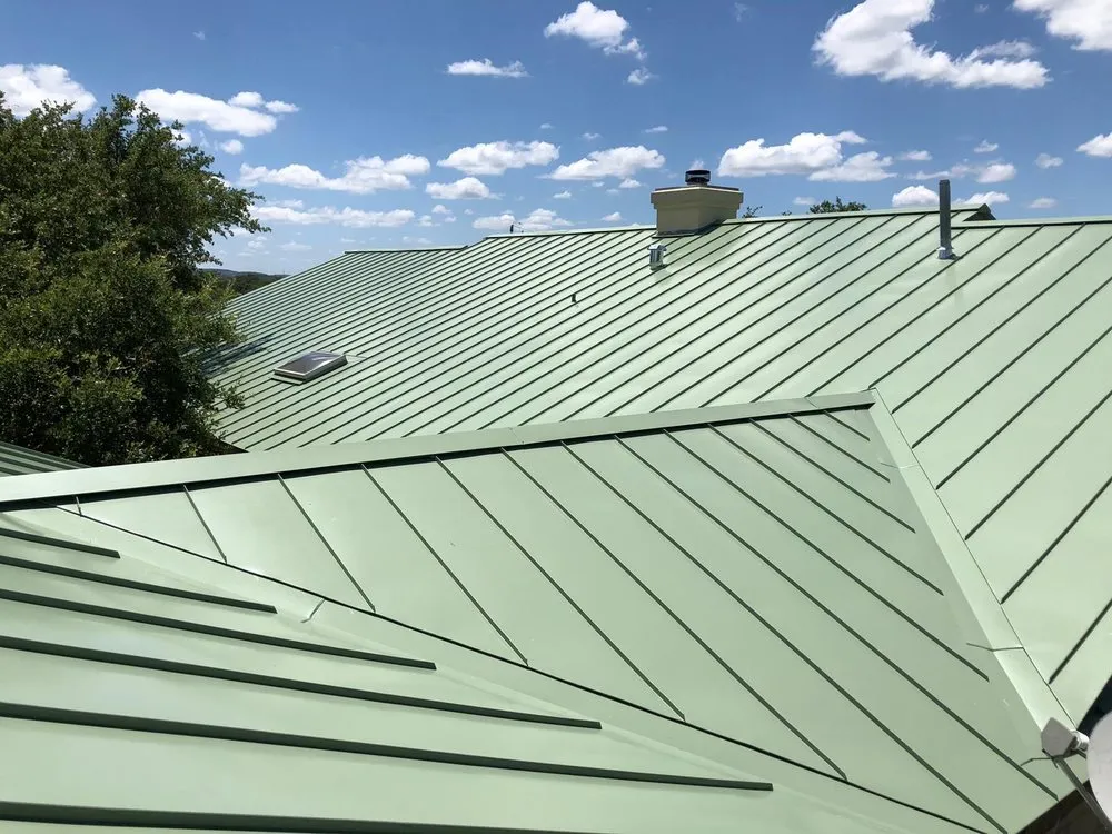 Slide of Bellum Roofing & Construction