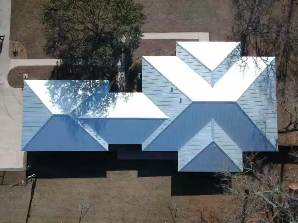 Slide of Bellum Roofing & Construction