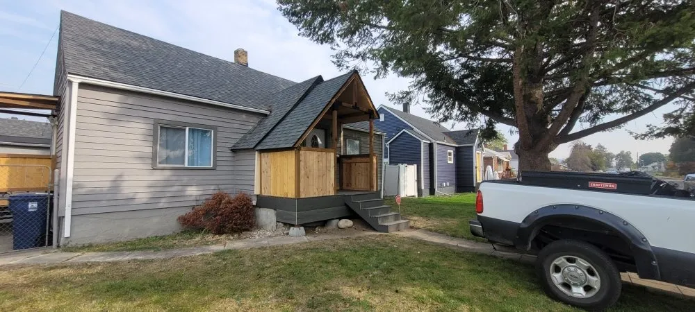 Slide of Bellz  Construction