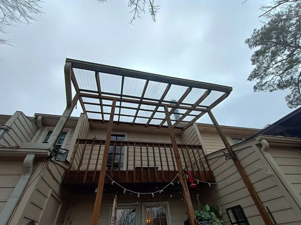 Slide of Benitez Roofing