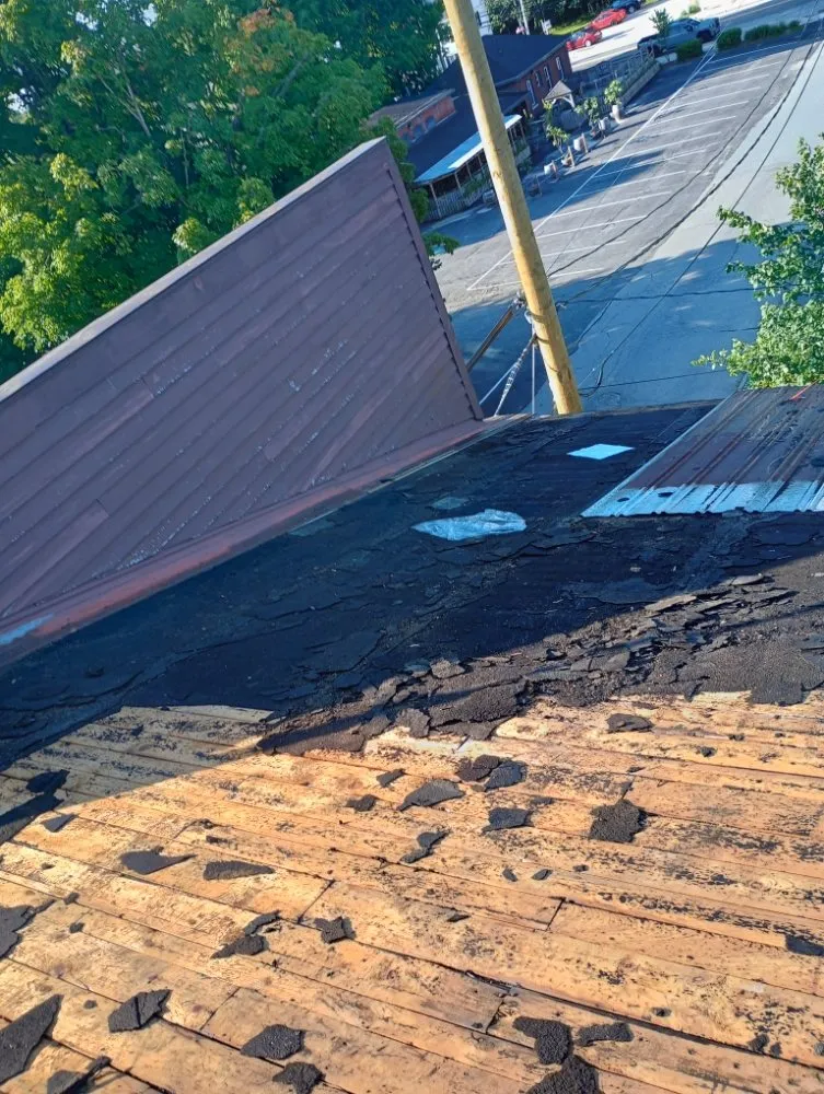 Slide of Benjamin Pauls Roofing and Renovations