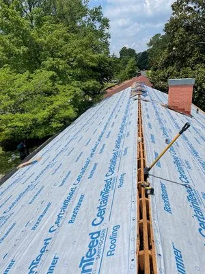 Bennett Exteriors Logo