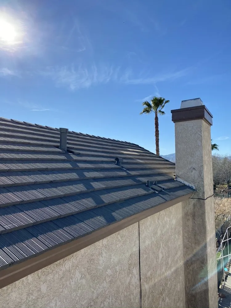 Slide of Benny’s Roofing Services