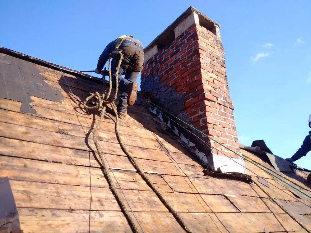 Slide of Benoit Construction Group