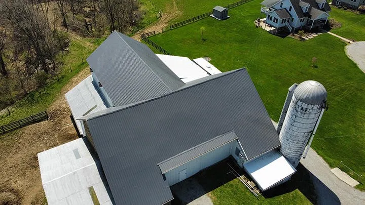 Top-rated roof replacement same-day service in Holmesville, OH by Benton Roofing