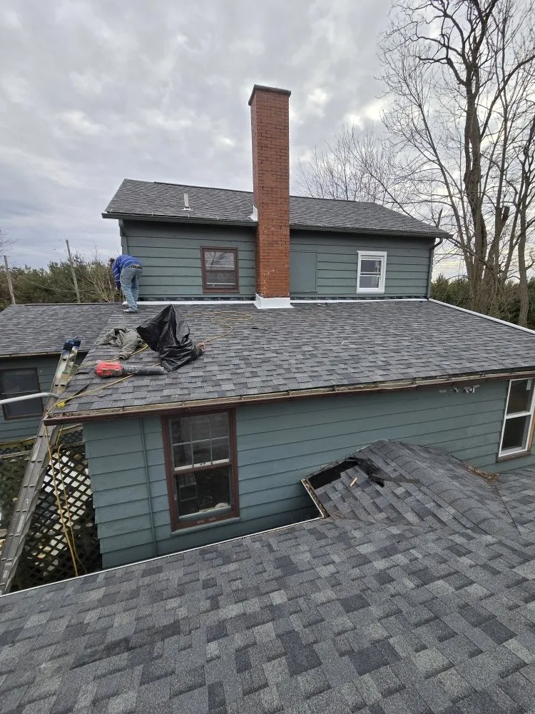 Top-rated roof leak repair in Homeworth, OH by Berlin Restoration