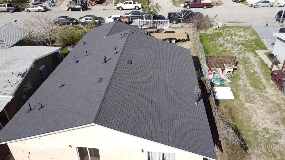Slide of Bermúdez Rainbow Roofing
