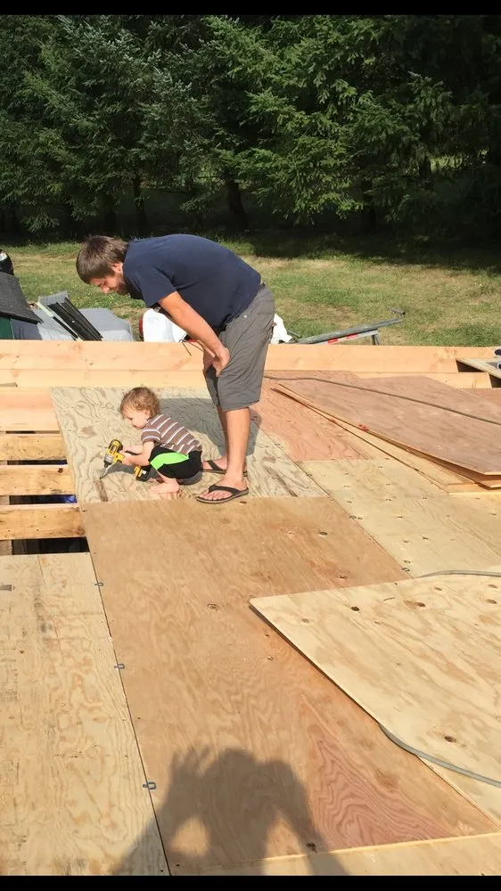 Slide of Berry Good Roofing