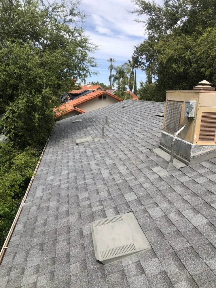 Slide of Berry Roofing & Solar