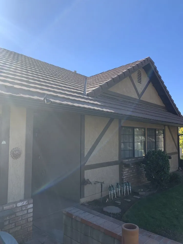 Slide of Berry Roofing & Solar