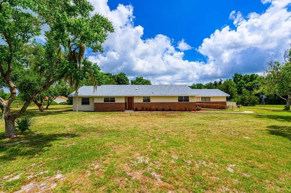 Slide of Bert Faircloth Roofing