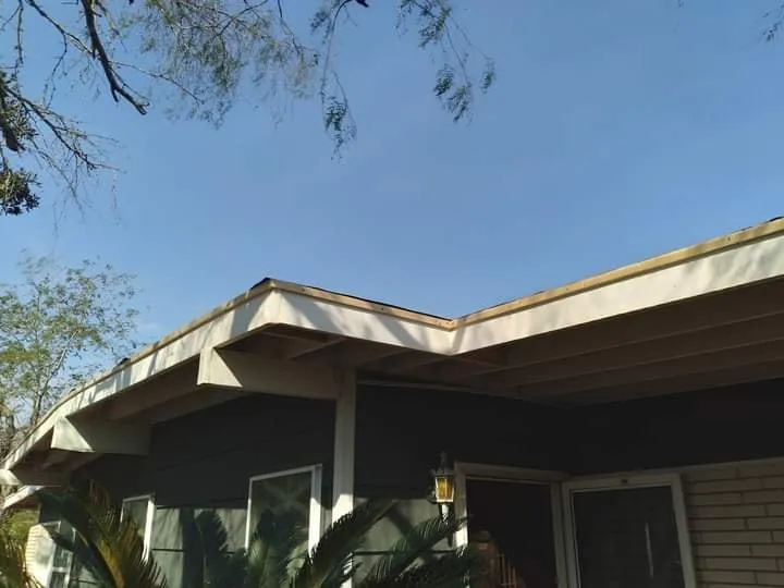 Slide of Bert's Roofing