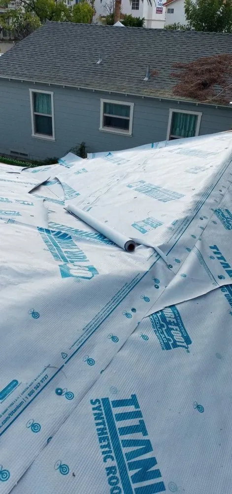 Slide of Berumen Roofing