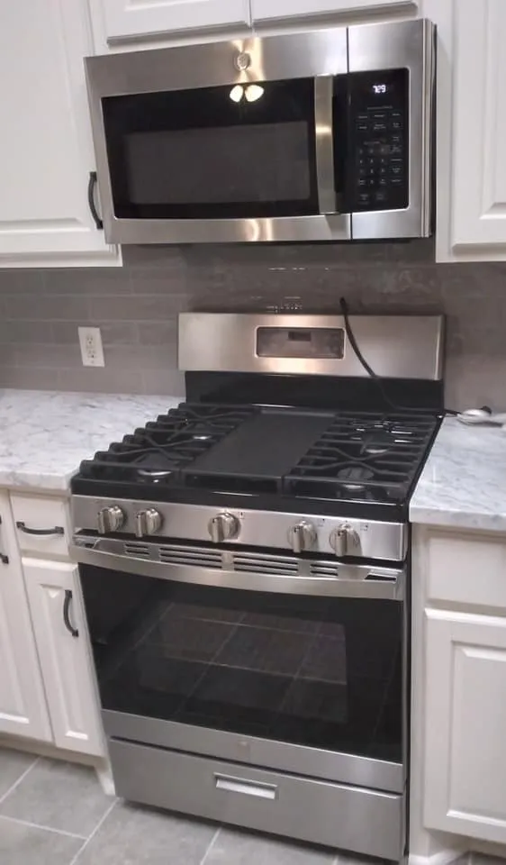 Slide of Besser Renovations