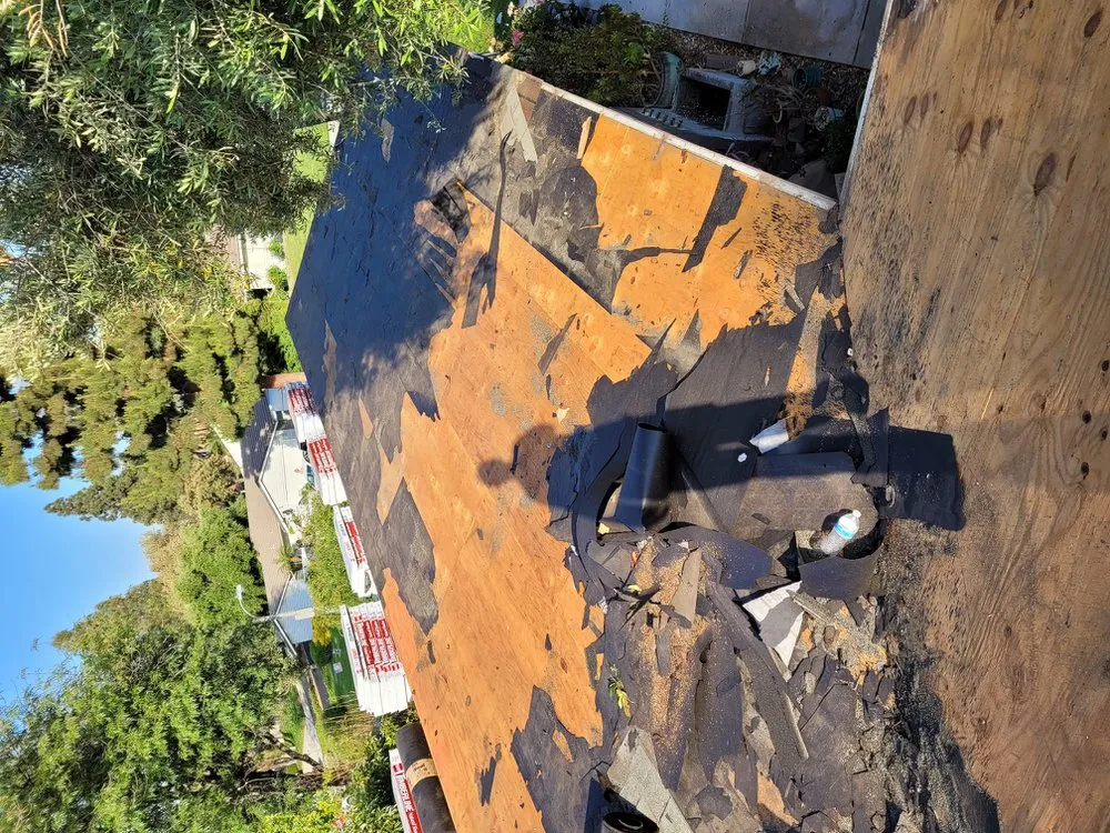 Slide of Best Bet Roofing