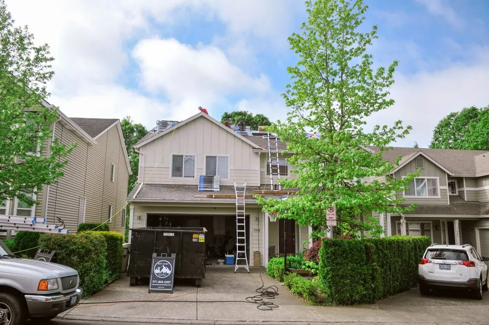 Slide of Best Coast Roofing