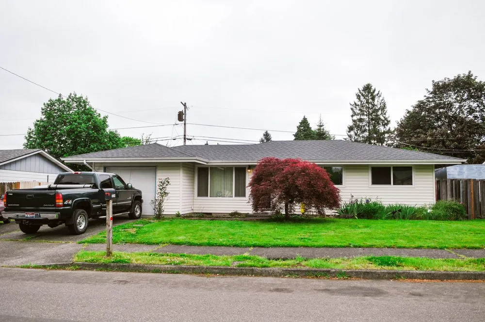 Slide of Best Coast Roofing