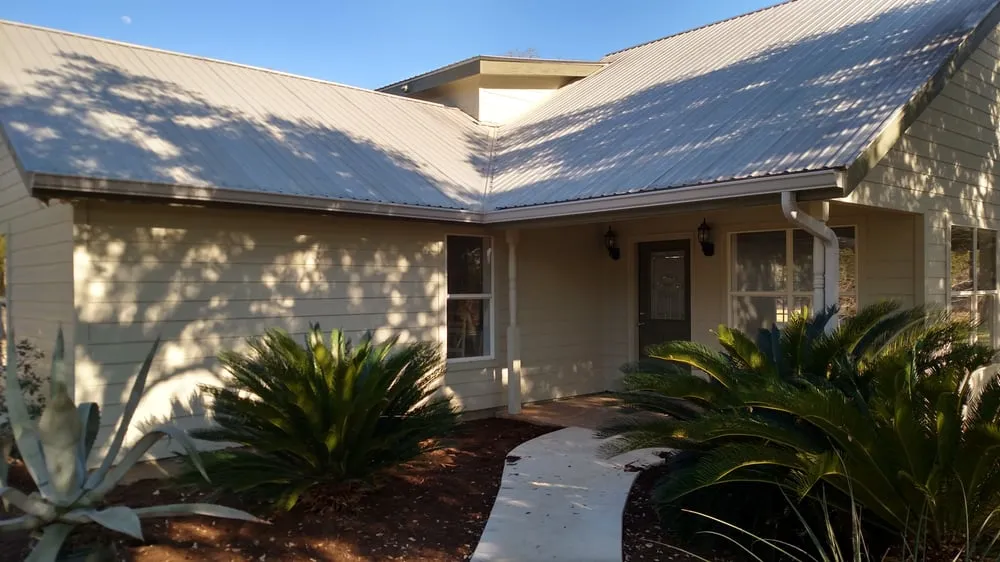 Slide of Best Course Seamless Gutters & Rainwater Collection