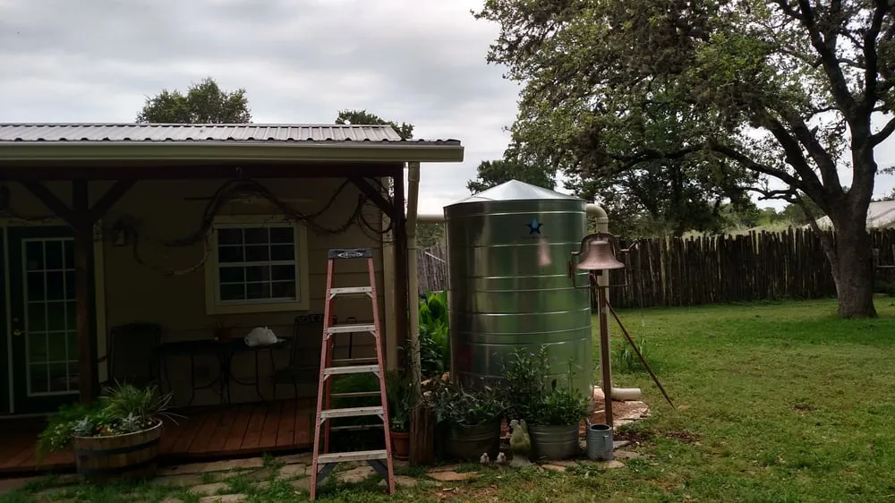 Slide of Best Course Seamless Gutters & Rainwater Collection