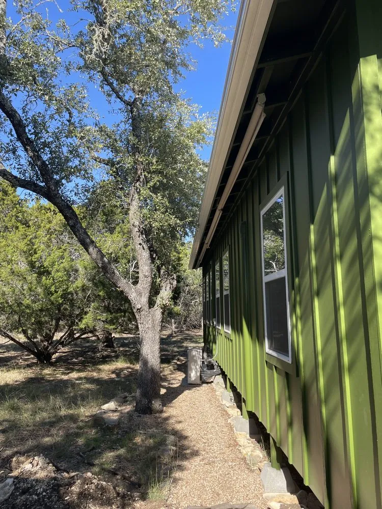 Slide of Best Course Seamless Gutters & Rainwater Collection