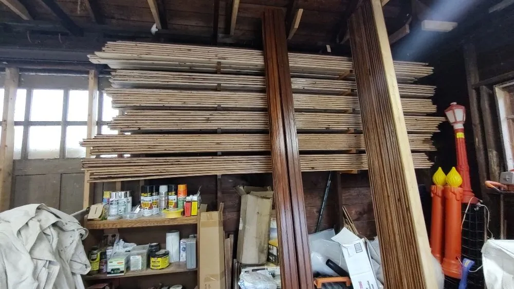 Slide of Best Damn Contractor