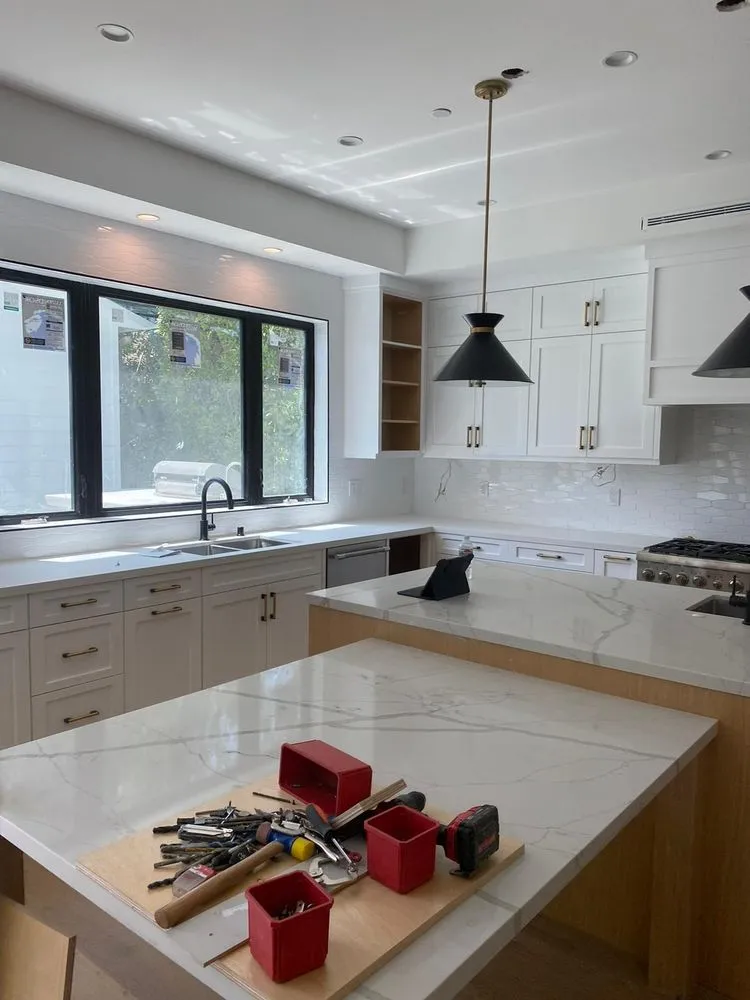 Licensed roof installation in Encino, CA - Best Home Projects