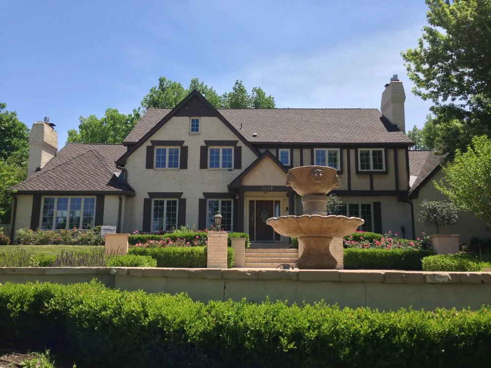 Slide of Best Roof & Gutter