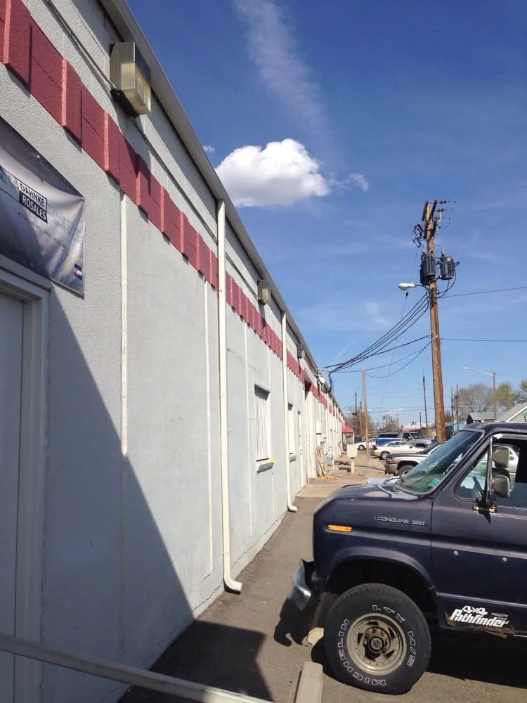 Slide of Best Roof & Gutter