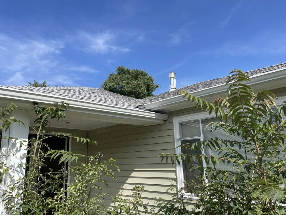 Slide of Best Roof & Gutter