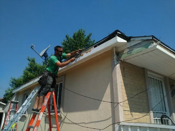 Slide of Best Roof & Gutter