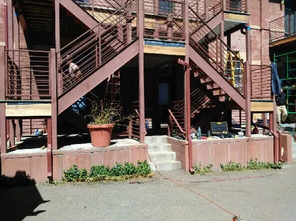 Slide of Best Roof & Gutter