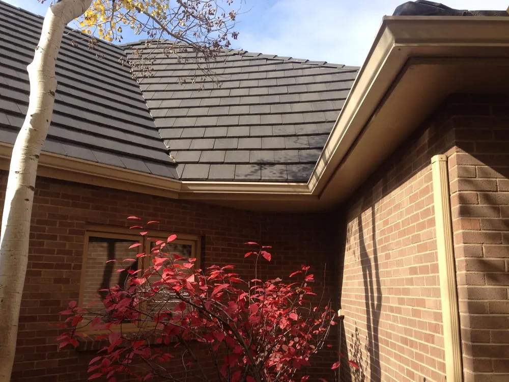 Slide of Best Roof & Gutter