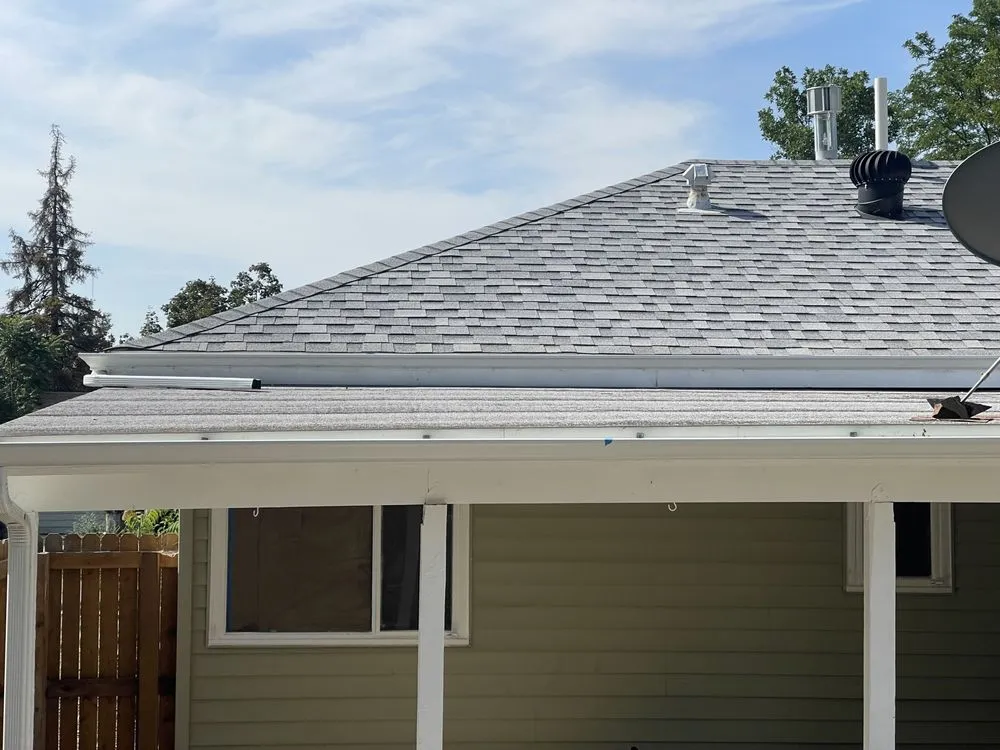 Slide of Best Roof & Gutter