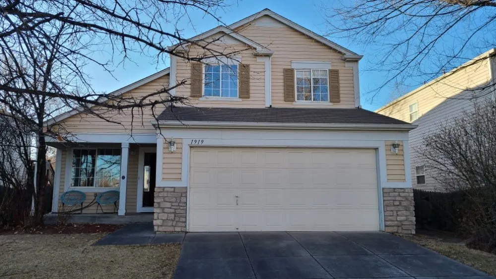 Slide of Best Roof Roofing